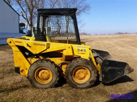 345 mustang skid steer specs|mustang skid steer dealer locator.